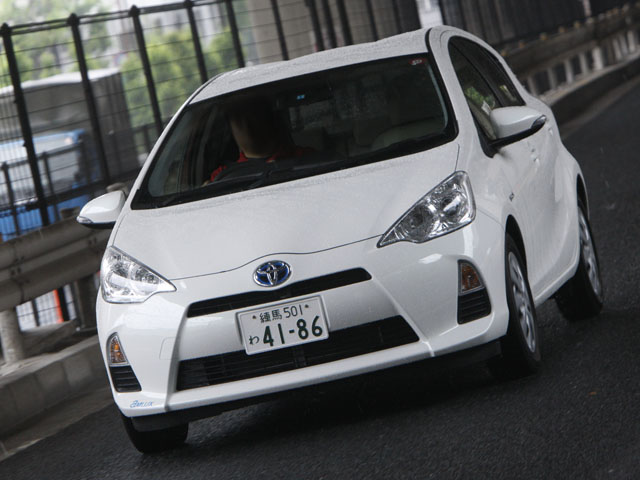 トヨタ アクア