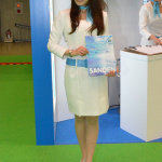 東京モーターショー2013美脚コンパニオン