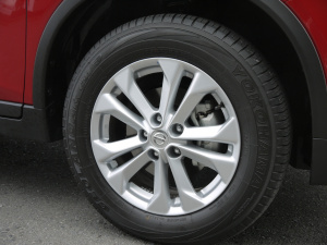 NISSAN_X_TRAIL_03