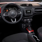 Jeep_Renegade_2015_5