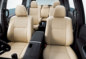TOYOTA_ESTIMA_06