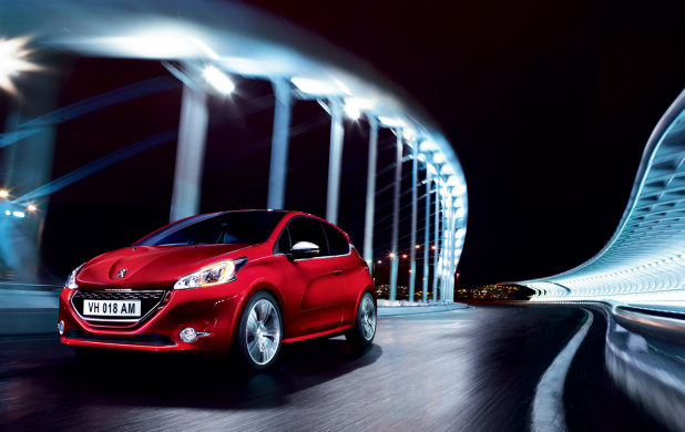 PEUGEOT_208_2013_216_FR
