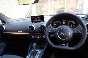 20151006Audi A3 e-tron_016