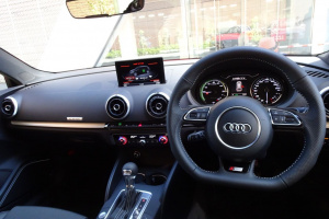 20151006Audi A3 e-tron_016