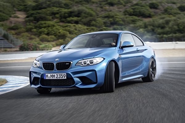 P90199694_lowRes_the-new-bmw-m2-coupe