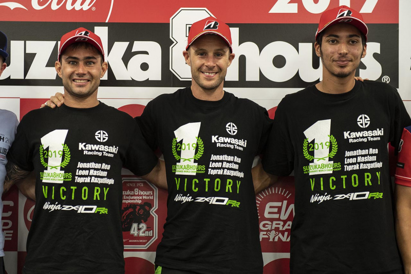 カワサキワークスチームの優勝記念Tシャツ