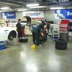 タイヤ交換作業 2 タイヤ交換作業 2