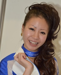 なんでも相談にのってくれそうなお姉さま系キャンギャル「五十嵐那月」（サウンドステーション特集４）【大阪オートメッセ2012】