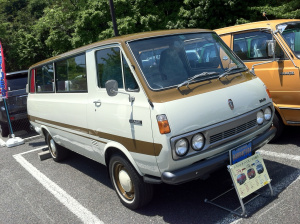 1st_TOYOTA_HiAce