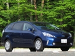 プリウスα3列シートにはこう寝ろ！【プリウスαで車中泊できるか？】 のパーマリンク