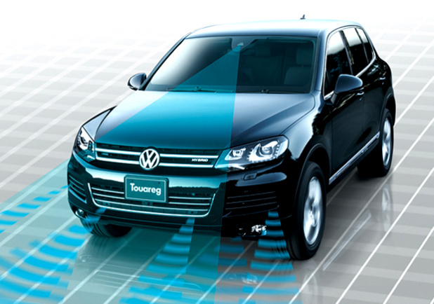「VWが130kmまでの「一時自動運転」を可能に!」の1枚目の画像