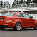 「BMW 1シリーズMクーペが日本上陸! サーキットでの全開走行も目撃!!」の2枚目の画像ギャラリーへのリンク