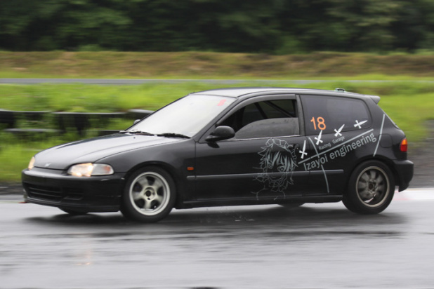 「痛車がサーキットを激走！【日光サーキットやっちゃば走行会】」の4枚目の画像