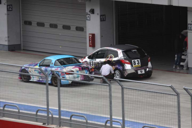 「参加車両がコースでデモラン？【痛ロードフェスティバル in Fuji】」の2枚目の画像