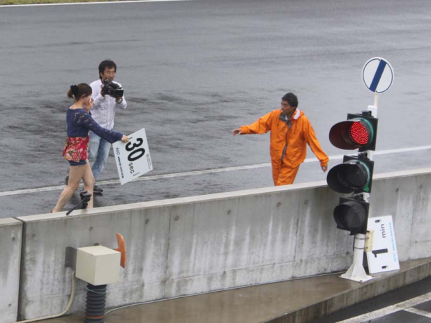 「ECOといえども緊張のスタート【REV SPEED杯レーシングECO耐久】」の5枚目の画像