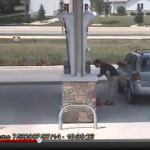 【動画】勾配注意！ガソリンスタンドの床面は必ず傾斜が付けてあります。 - ガソリンスタンド