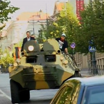 「悪質駐車違反には軍隊が出動！ 装甲車で○△しちゃいます！」の1枚目の画像ギャラリーへのリンク