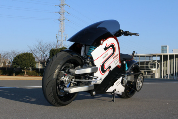 「未来すぎる電動バイク『zecOO（ゼクウ）』走る!!!」の1枚目の画像