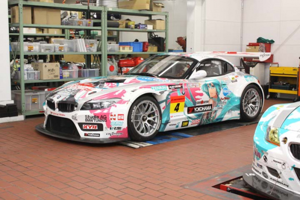 「新旧2台のＺ４が競演【LOVECARS! 初音ミク GOODSMILE BMW Z4見学会】」の4枚目の画像