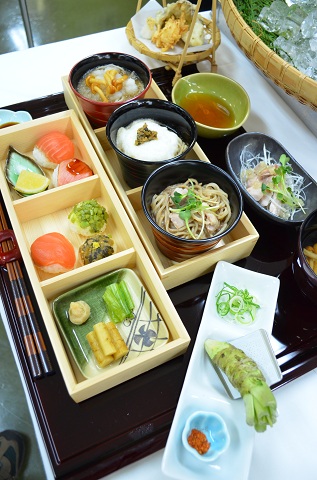 「皆藤愛子もギャル曽根も選ぶ 2012年イチバン美味しいSA（サービスエリア）は？ 【NEXCO東日本 新メニューコンテスト】」の8枚目の画像