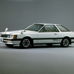 ソアラより最先端をいくデザインとも言われた初代レパード　80年代のクルマ　その2【CAR STYLING VIEWS 12】 - 1980leopard_TR-X_2HT_280X_SF-L f_R