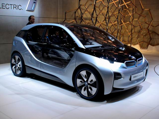 「BMWとダイムラーが共同で超軽量EVの開発に着手」の2枚目の画像