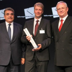 フォルクスワーゲンに高く評価された18のサプライヤー - 2012-07-26_VW-Group-Award_ZF_IMG