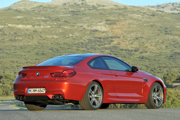 「BMW M6はこだわり抜いた専用パーツで華麗な走りを極めた高性能スポーツカー」の3枚目の画像