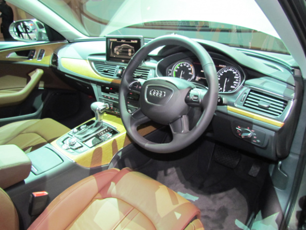 「アウディA6に環境と走りをプレミアムに併せ持つ初のハイブリッド【Audi A6 hybrid】」の21枚目の画像
