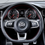 「VWが 新型Golf 「GTI コンセプト」を公開 ! オプションで230ps仕様も！【パリモーターショー12】」の5枚目の画像ギャラリーへのリンク