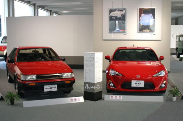 「トヨタが創立75周年で歴代車100台展示 ! 1/5デザインモックも !」の9枚目の画像