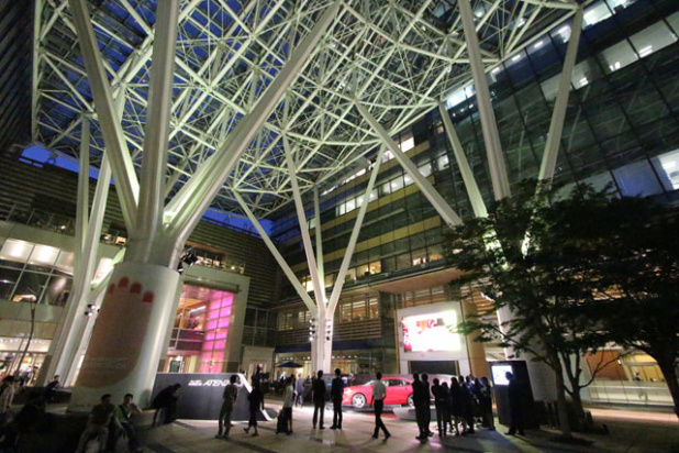 「東京ミッドタウンでマツダ新型アテンザ展示中！」の14枚目の画像