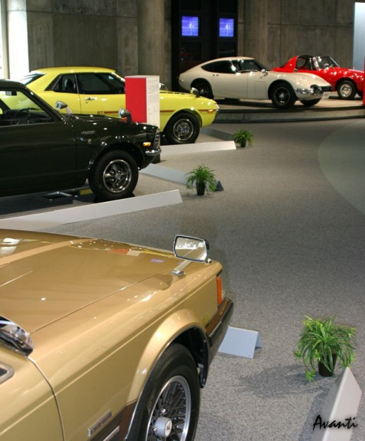 「トヨタが創立75周年で歴代車100台展示 ! 1/5デザインモックも !」の28枚目の画像