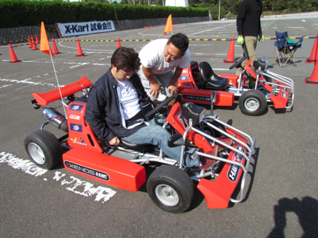 「大人が子供の笑顔になるX-kart無料試乗会やってます in お台場 船の科学館駐車場」の4枚目の画像