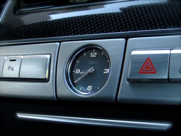 「知らないうちに250km/hまで達する…かも知れないので要注意!?【Audi S8試乗】」の5枚目の画像