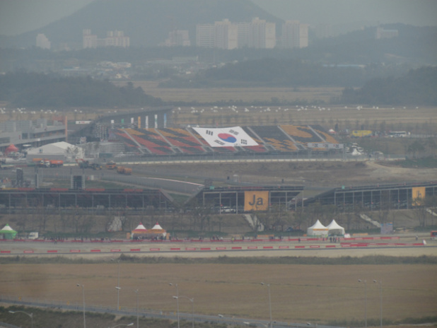 「小林可夢偉は13位、ウエーバーがポールポジション【2012F1韓国GP】」の4枚目の画像