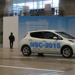 日産がスマホと連動した電気自動車自動運転システムを公開【CEATEC JAPAN 2012】 - 日産リーフ自動運転5