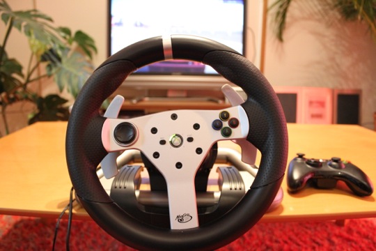 Re_Mad Catz Wireless Force Feedback Racing Wheel05
