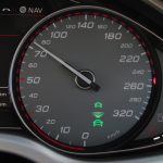 「知らないうちに250km/hまで達する…かも知れないので要注意!?【Audi S8試乗】」の2枚目の画像ギャラリーへのリンク