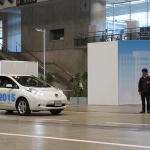日産がスマホと連動した電気自動車自動運転システムを公開【CEATEC JAPAN 2012】 - 日産リーフ自動運転4