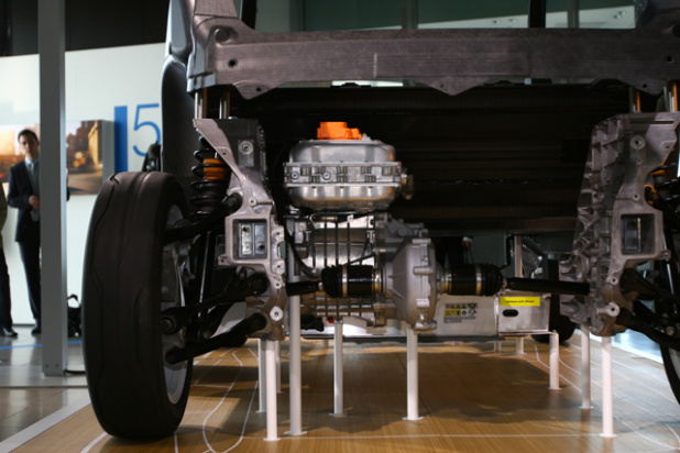 「電気自動車BMW i3は軽量カーボンボディで駆け抜ける悦びを演出」の6枚目の画像