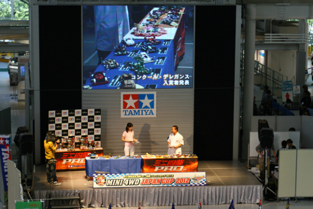 「乗車できるラジコントレーラーが大人気【タミヤ ミニ四駆ジャパンカップ2012】」の12枚目の画像