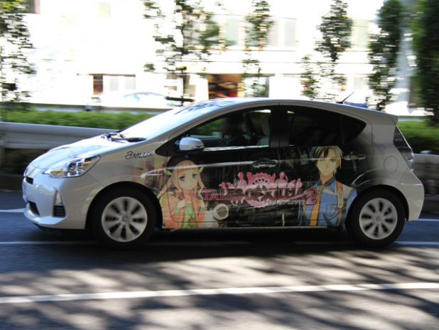 「乙女ロードで注目必至！　トヨタ アクアのテイルズ痛車をアムラックス東京が無料レンタル」の1枚目の画像
