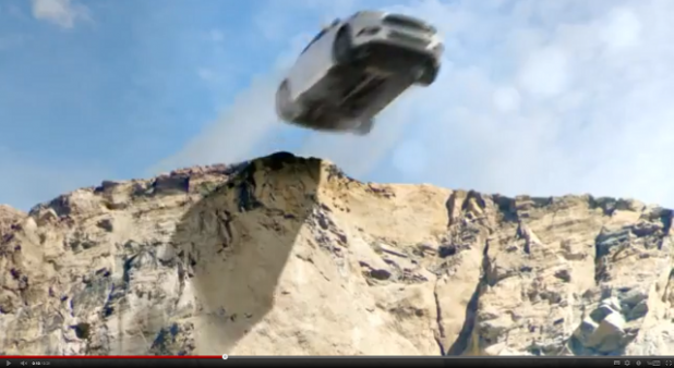 「クルマが空を飛ぶ！フォードフュージョンのCMがスゴイ！【動画】」の2枚目の画像