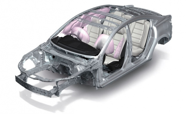 「新型マツダ アテンザの安全運転支援システム「iアクティブセンス」はMT車にも装備可能！」の29枚目の画像