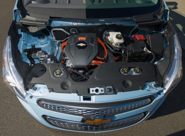 「2013年に発売予定、シボレーの電気自動車は100kWの油冷モーター搭載」の4枚目の画像