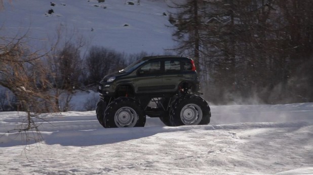 「これぞまさしくジャイアントパンダ!? 想像を絶する究極のパンダ４×４が登場!」の1枚目の画像