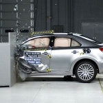 IIHS衝突試験の新評価で判明した人気車の意外な弱点とは? - Suzuki Kizashi 2012