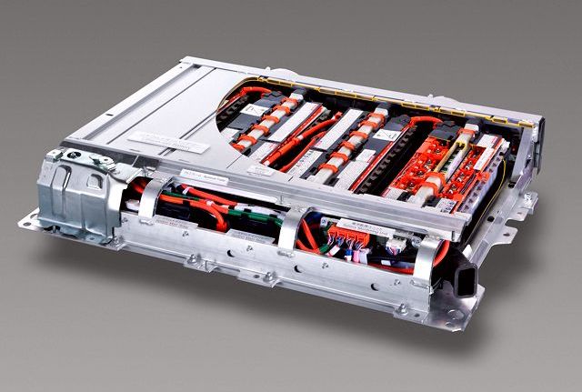 トヨタ車 リチウムイオンバッテリー 画像 Sony Nec 日産 3社間でリチウムイオン電池事業を再編 Clicccar Com