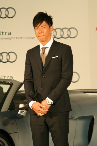 「プロゴルファー石川遼選手がアウディジャパンとスポンサー契約でR8スパイダーを愛車に！」の21枚目の画像